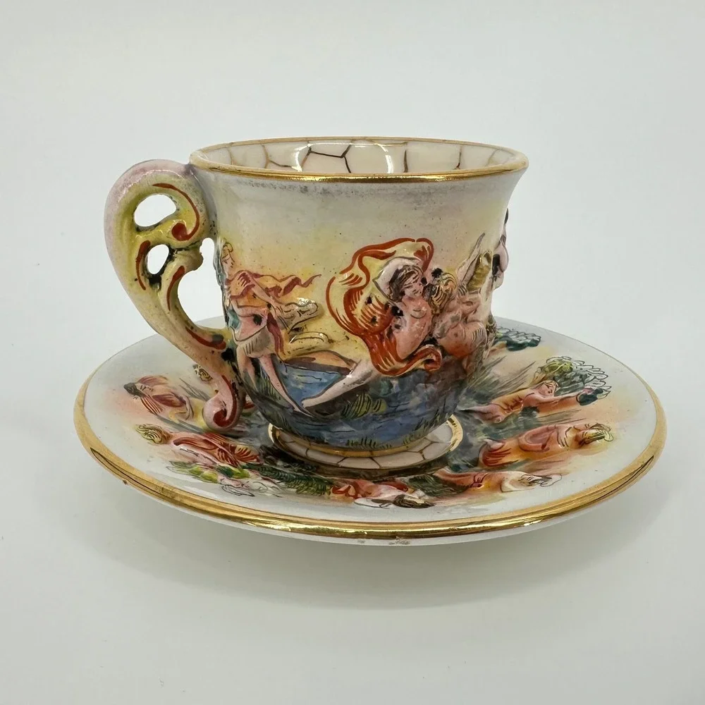 Vintage‎ CAPODIMONTE Italian Porcelain Demitasse Cup Saucer Cherub Gold Trim